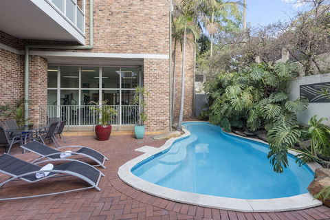 Nesuto Pennant Hills - 1 Gold Coast 2