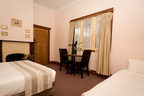 Belgravia Mountain Guest House - 1 Gold Coast 4