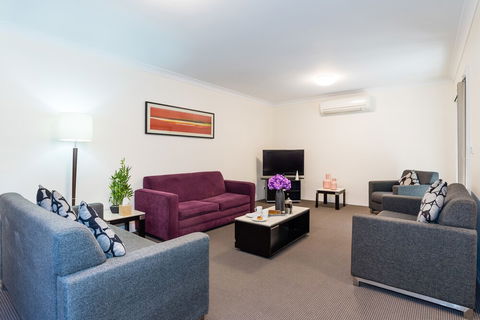 Eastwood Furnished Apartments - Accommodation Gold Coast 3