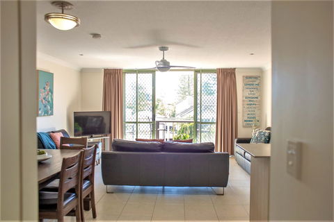 Montana Palms Resort - Gold Coast 4U 6