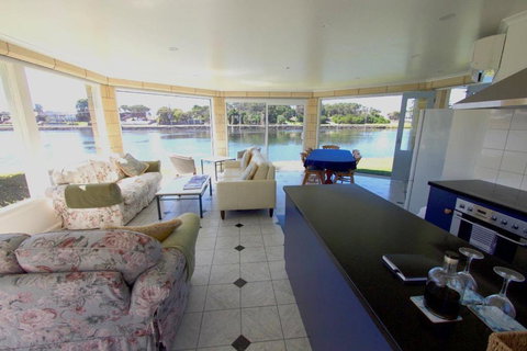 Douglas Riverside - Accommodation Gold Coast 6