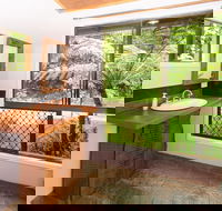 The Epiphyte Bed  Breakfast - Gold Coast 4U