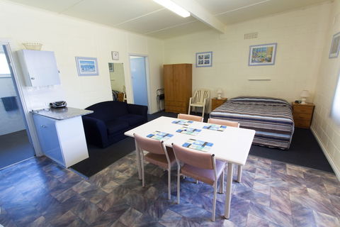 Modra's Apartments - Gold Coast 4U 3