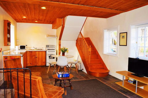 Cleburne Homestead - 1 Gold Coast 6