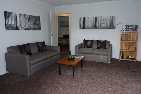 Barwon Valley Lodge - Gold Coast 4U 7