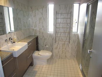 Wyndel Apartments - Harbour Watch - Gold Coast 4U 5