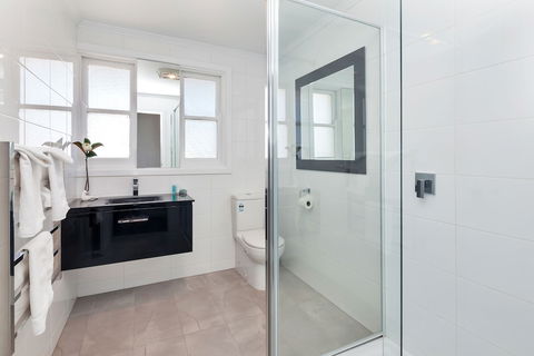 Lake Wendouree Luxury Apartments On Webster - Gold Coast 4U 6