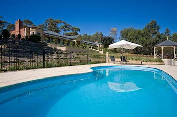 Brice Hill Country Lodge - Gold Coast 4U 1