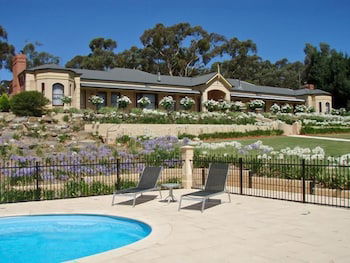 Brice Hill Country Lodge - Gold Coast 4U 3