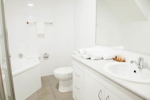 Copacabana Shores - Gold Coast 4U 4
