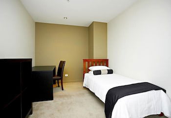 Astra Apartments - Docklands - Accommodation Gold Coast 3