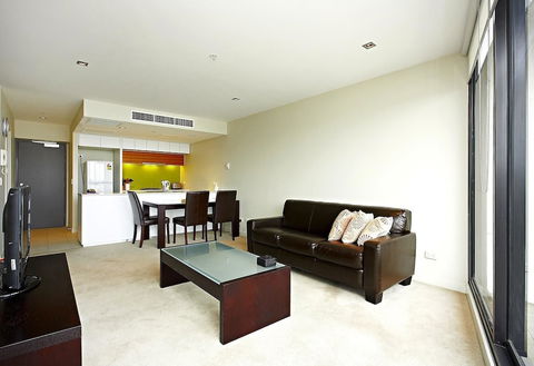 Astra Apartments - Docklands - Accommodation Gold Coast 4