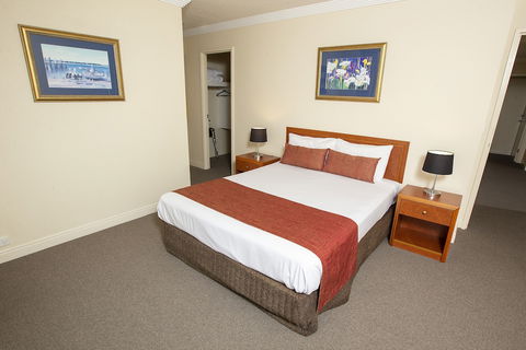 Springwood Tower Apartment Hotel - Accommodation Gold Coast 5