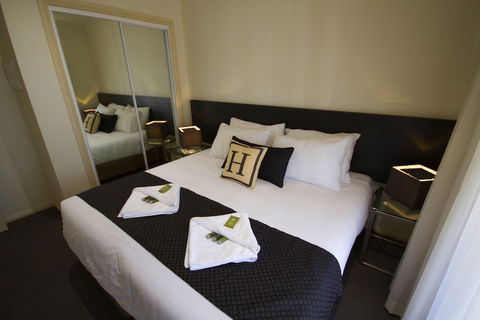 H Boutique Hotel - Accommodation Gold Coast 6
