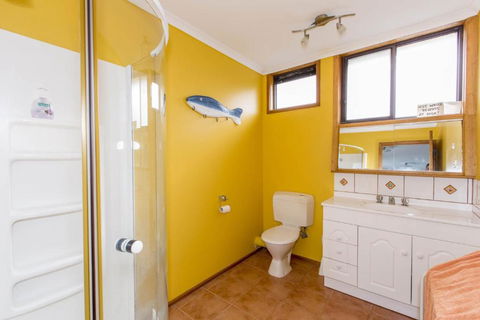 HOLIDAY On NAUTILUS INVERLOCH - Accommodation Gold Coast 6