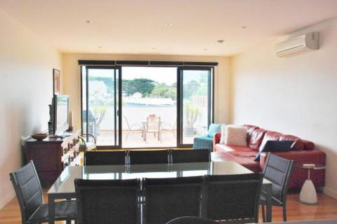 POSITION PERFECT CENTRAL INVERLOCH - Accommodation Gold Coast 4