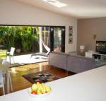 atLIZZIE - Accommodation Gold Coast
