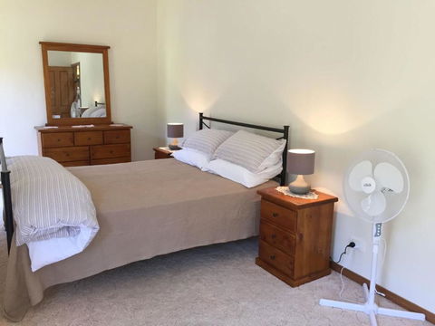 FAR SHORE - Accommodation Gold Coast 7