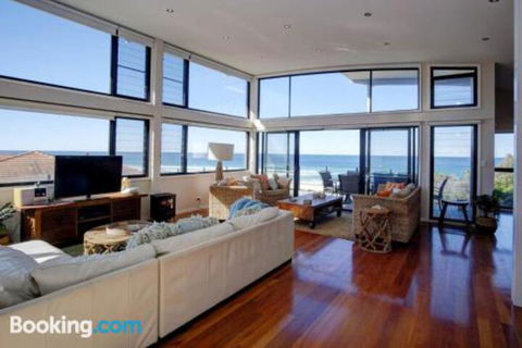 ROCKPOOL (4 Night Min) - Accommodation Gold Coast 7