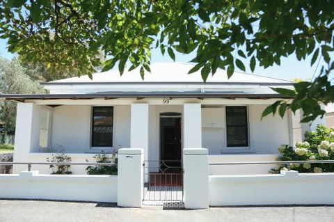 99 Hill Street Apartments - Gold Coast 4U 1