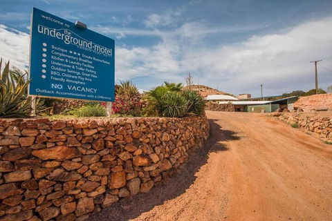 The Underground Motel - Accommodation Gold Coast 2