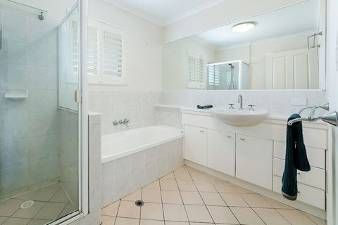 Redcliffe Peninsula Penthouse - Accommodation Gold Coast 7