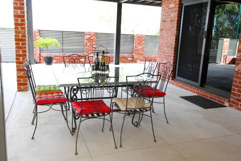 Wentworth Wharf B & B - Accommodation Gold Coast 2
