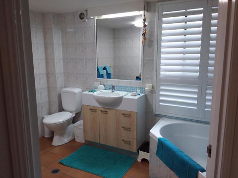 Jackies Holiday Apartment - Accommodation Gold Coast 6