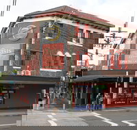 Oasis on Beamish Hotel - 1 Gold Coast