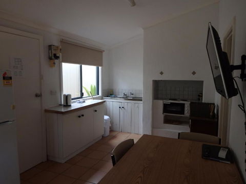 Lazy Lobster Holiday Units & Chalets - Accommodation Gold Coast 4