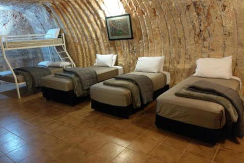 Zen Underground B & B - Accommodation Gold Coast 4