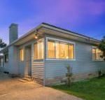 The Entrance North Lakeside Cottage - Gold Coast 4U