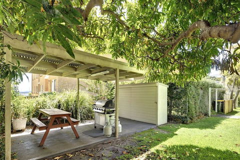 Florida 5 / 5 Lillian Street - Accommodation Gold Coast 2