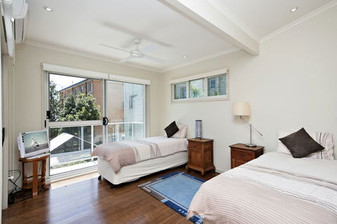 Florida 5 / 5 Lillian Street - Accommodation Gold Coast 6