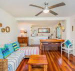 Pacifica 2 Opposite the beach at Brooms Head - Accommodation Gold Coast