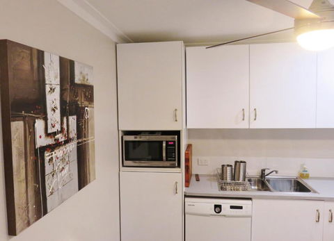 Shasta Place - Accommodation Gold Coast 4