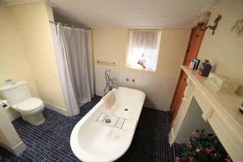 Miss Mabel Cottage - Adults Only - 1 Gold Coast 3