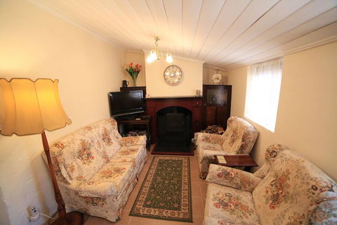 Miss Mabel Cottage - Adults Only - 1 Gold Coast 5