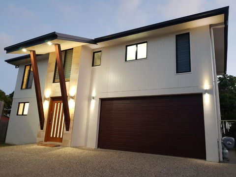 Beautiful Modern Luxury - Gold Coast 4U 3