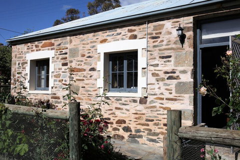 Griffiths Cottage - 1 Gold Coast 1