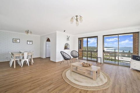 Pacifica All About The View - Gold Coast 4U 3