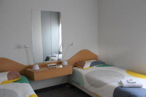 Golden Rivers Holiday Apartments - Accommodation Gold Coast 5