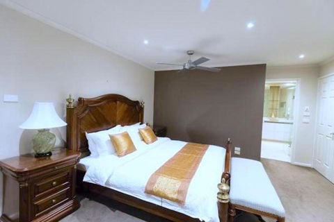 Pride Leisure Tudor House - Accommodation Gold Coast 4