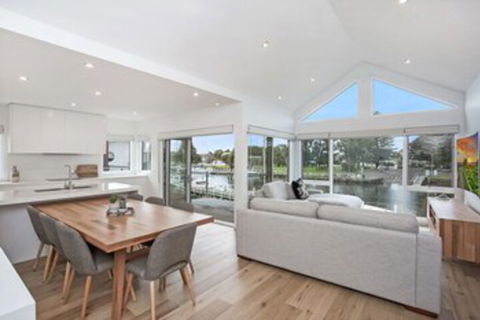 Robertson 6 - Accommodation Gold Coast 0