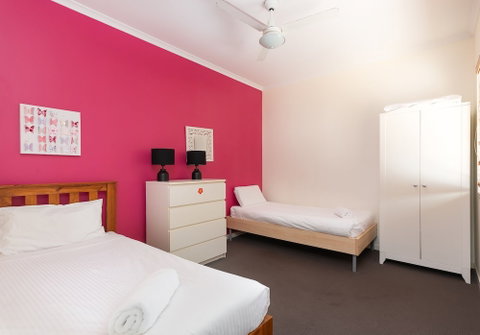Six River - Accommodation Gold Coast 1