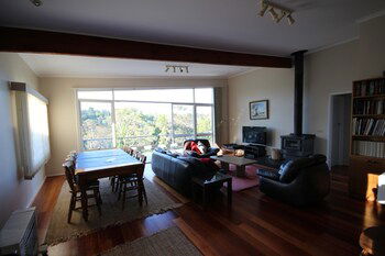 Fairways Close - Accommodation Gold Coast 2