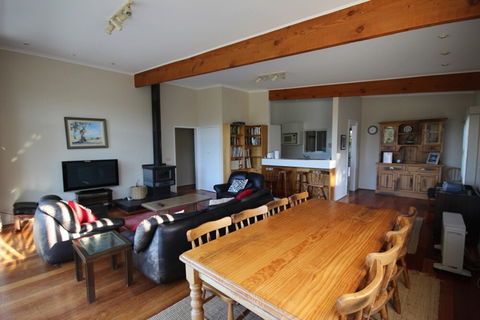 Fairways Close - Accommodation Gold Coast 0