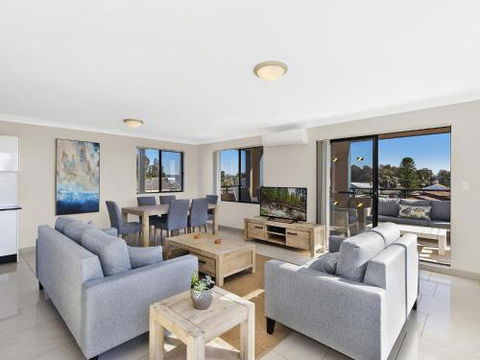 McGirr Penthouse Apartment - Gold Coast 4U 0