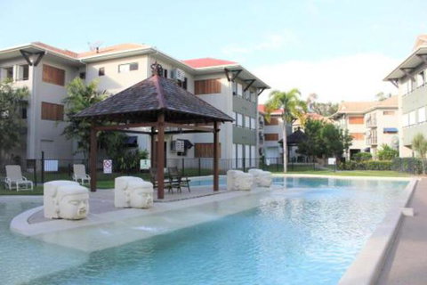 Sunbird - Accommodation Gold Coast 0