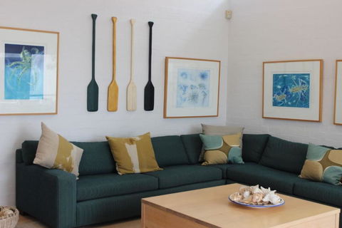 22 On COAST (Weekly Only) - Accommodation Gold Coast 1